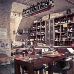 La scelta del vino è un’arte da assaporare lentamente